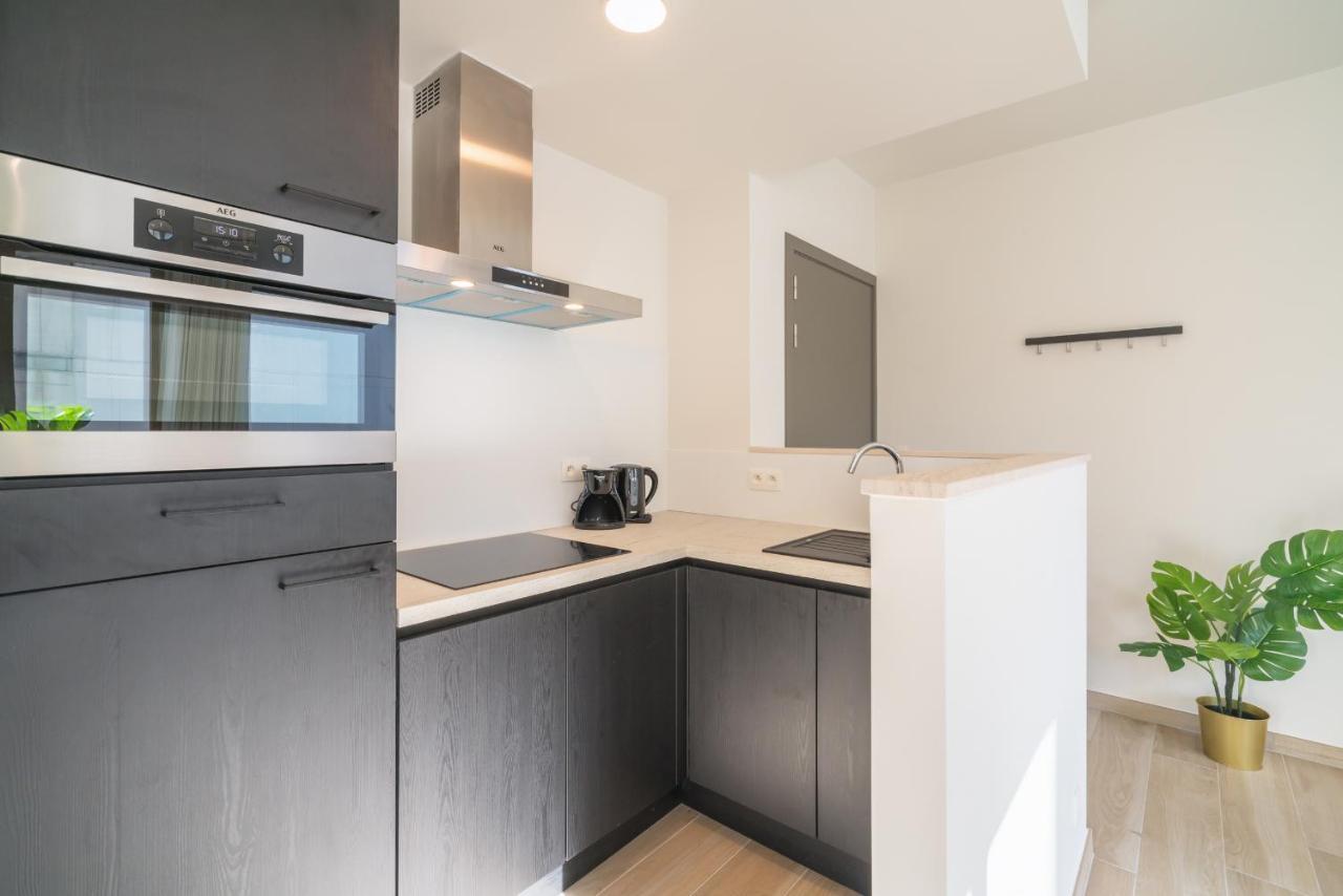 Opera Square Apartments In The Center Of アントウェルペン エクステリア 写真