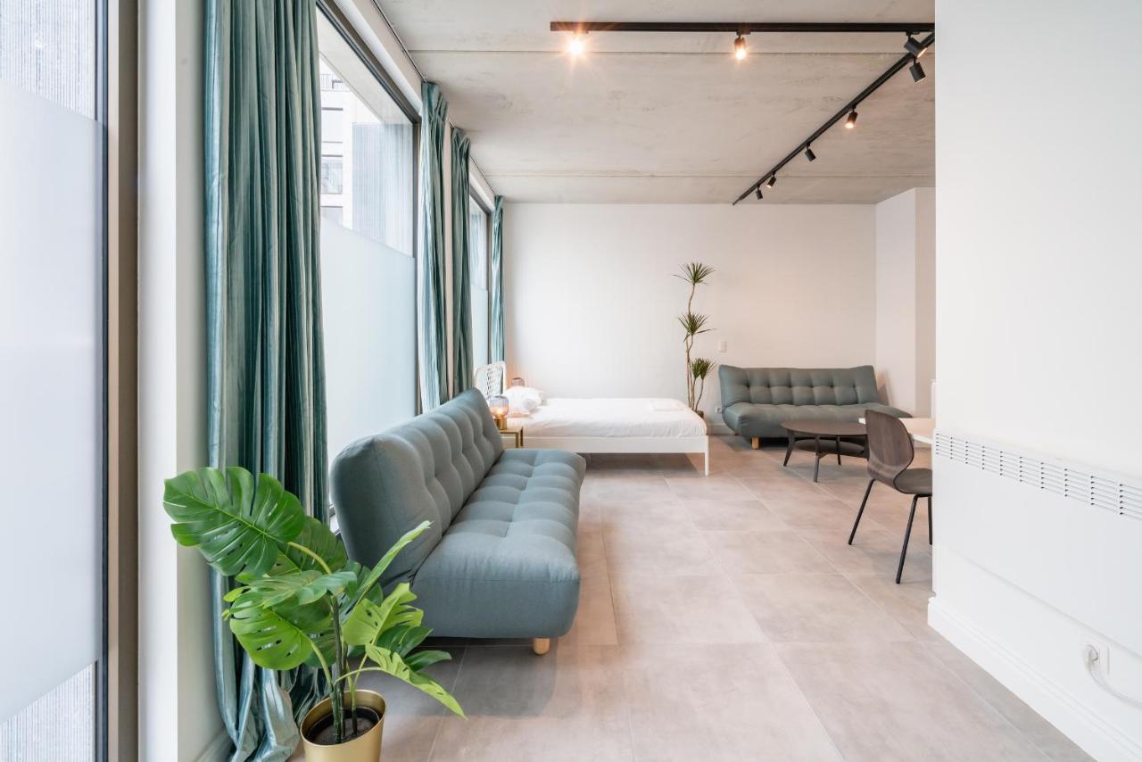 Opera Square Apartments In The Center Of アントウェルペン エクステリア 写真